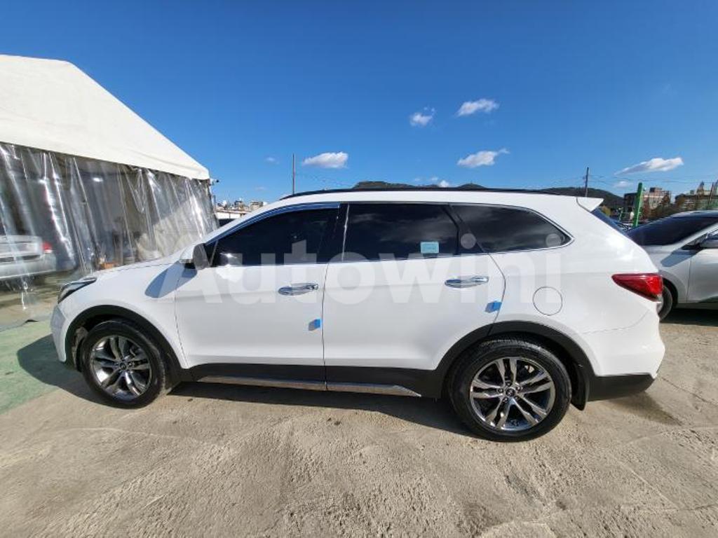 KMHSR81XDJU293134 2018 HYUNDAI  MAXCRUZ 4WD-2