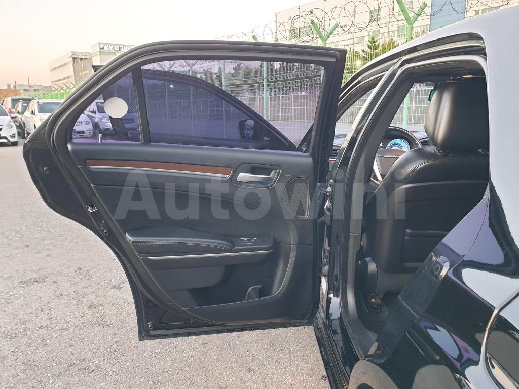 2012 CHRYSLER  300C SUNROOF S.KEY CAMERA NAVI - 15