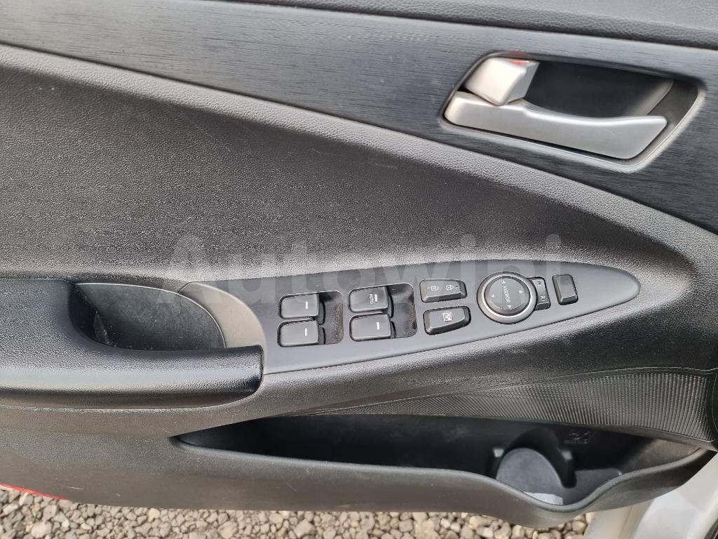 2013 HYUNDAI YF SONATA B - 11