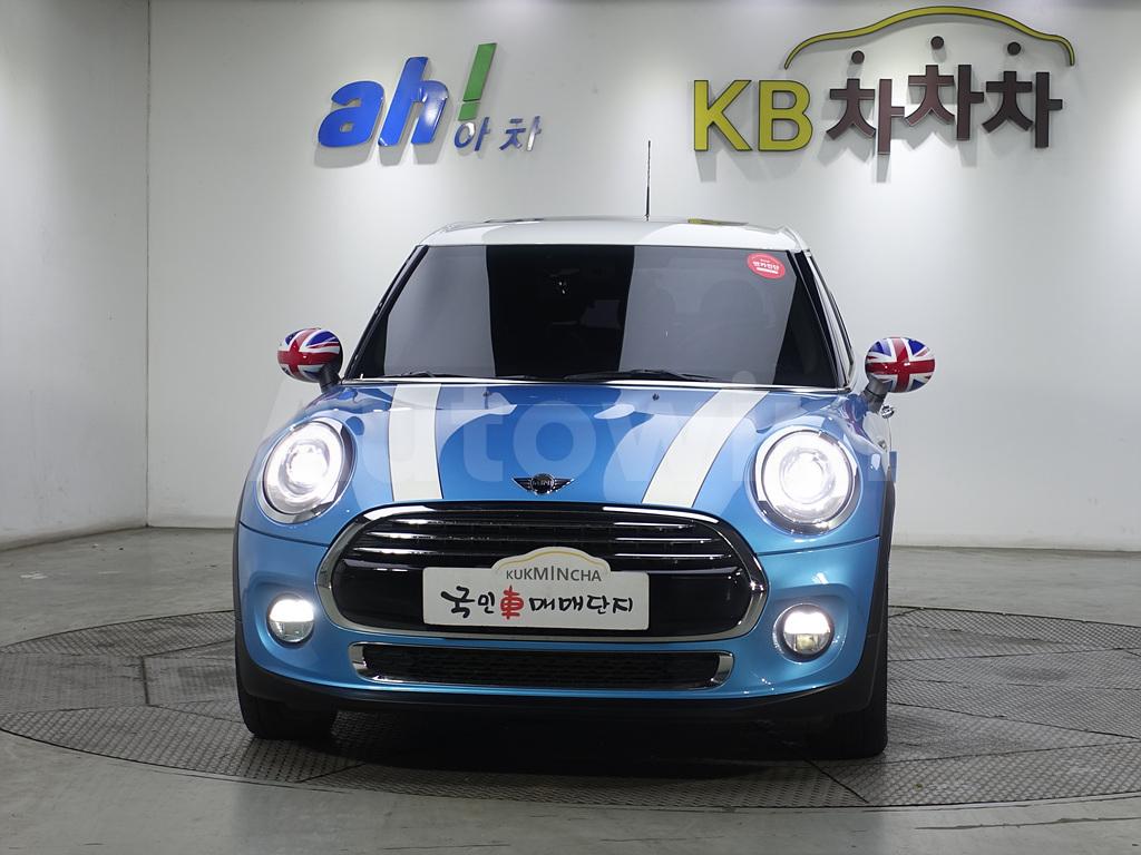 WMWXT3102FT853798 2015 MINI COOPER D FIVE-DOOR-1