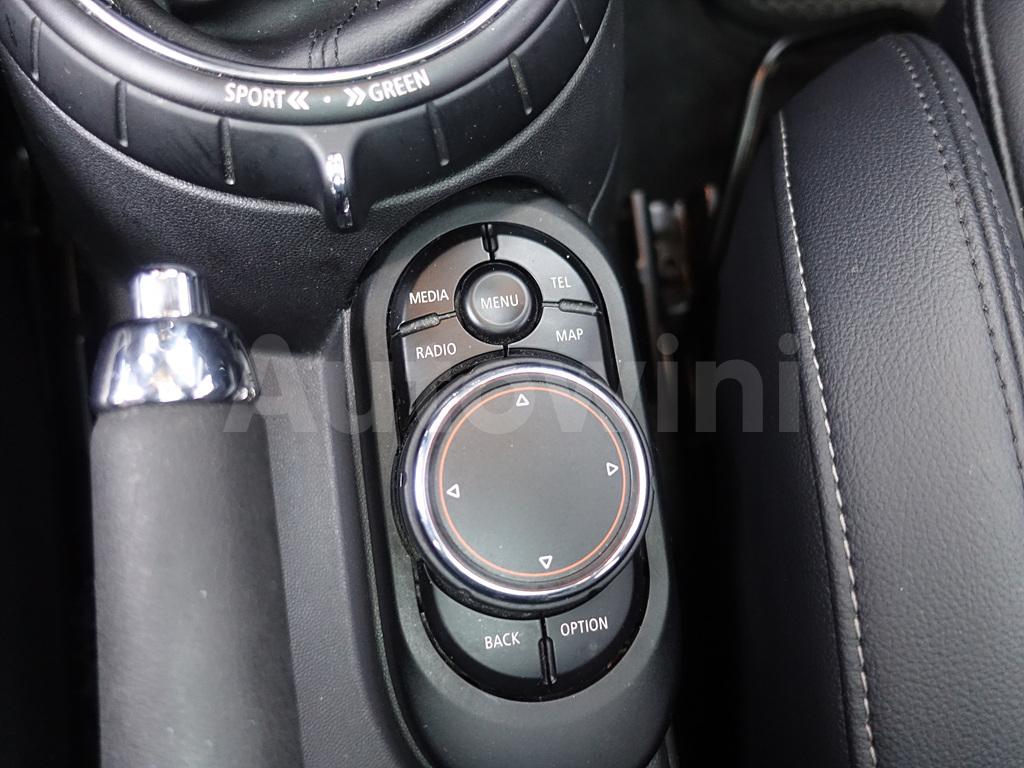 2015 MINI COOPER D FIVE-DOOR - 14