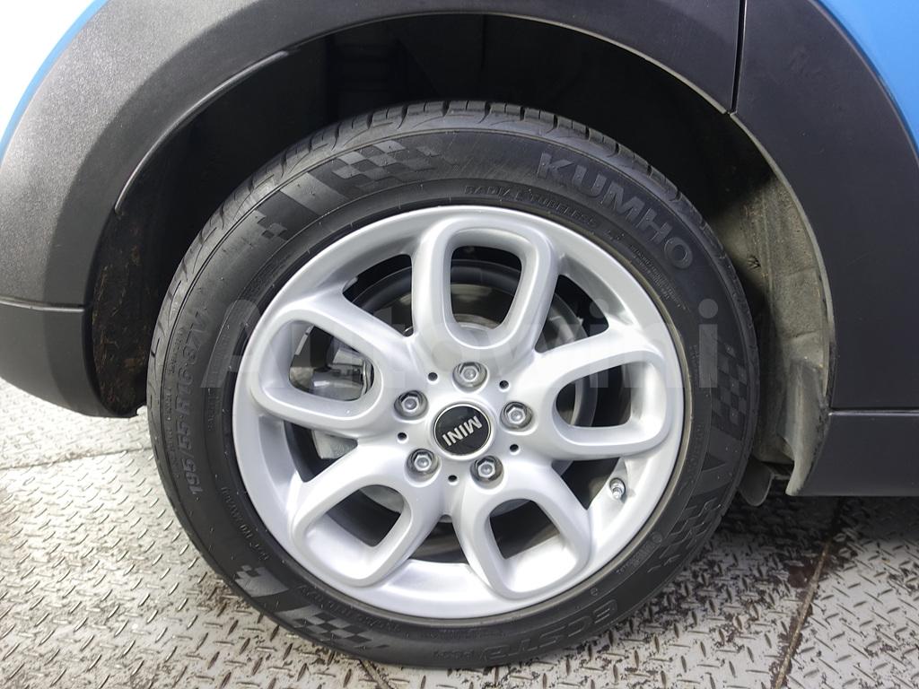 2015 MINI COOPER D FIVE-DOOR - 20