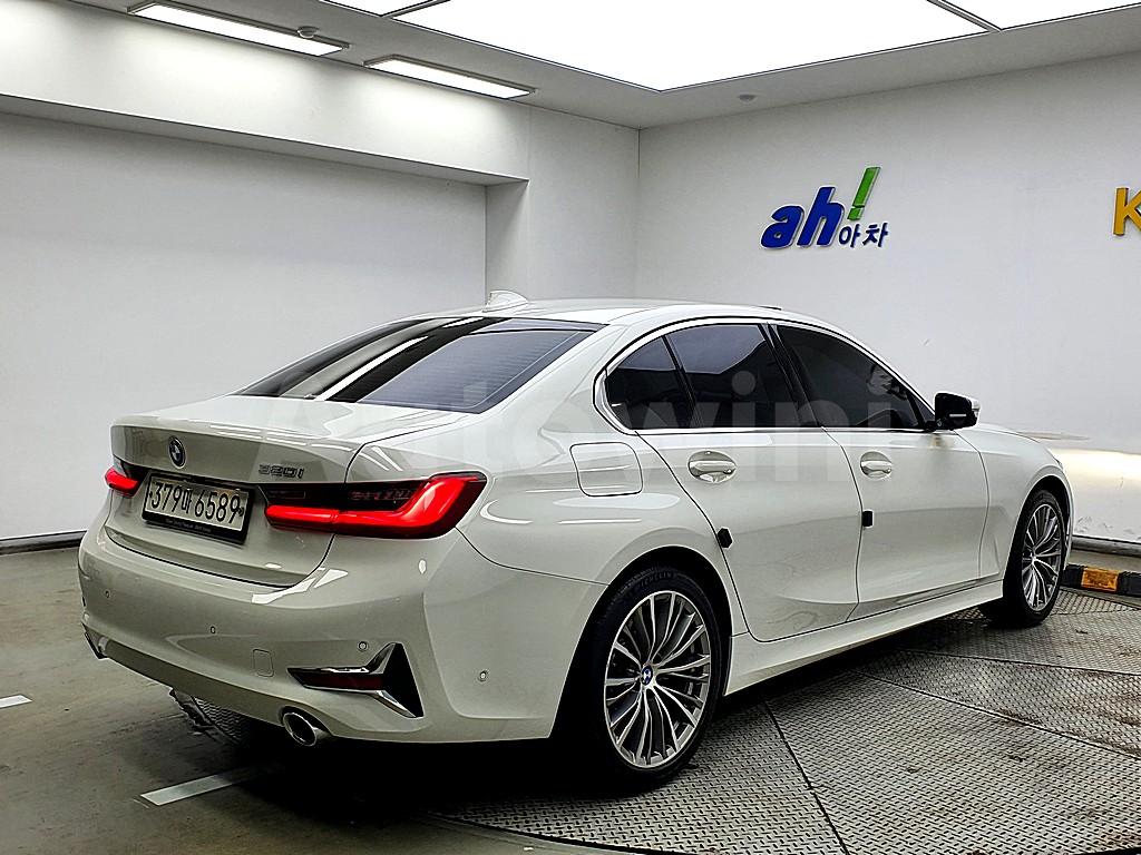 WBA5X5104LFJ29354 2020 BMW 3 SERIES 320I-2