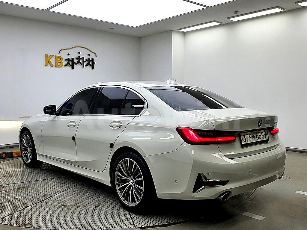 WBA5X5104LFJ29354 2020 BMW 3 SERIES 320I-3