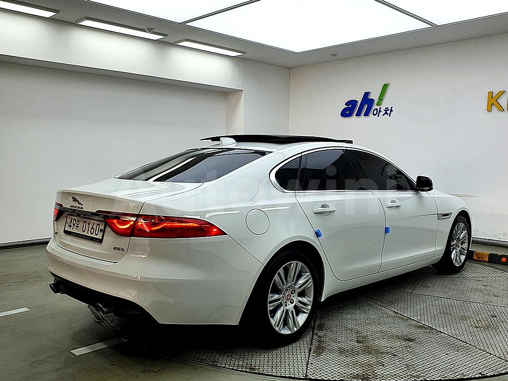 SAJBB4BG0HCY41042 2017 JAGUAR XF 2.5T PORTFOLIO X260-2