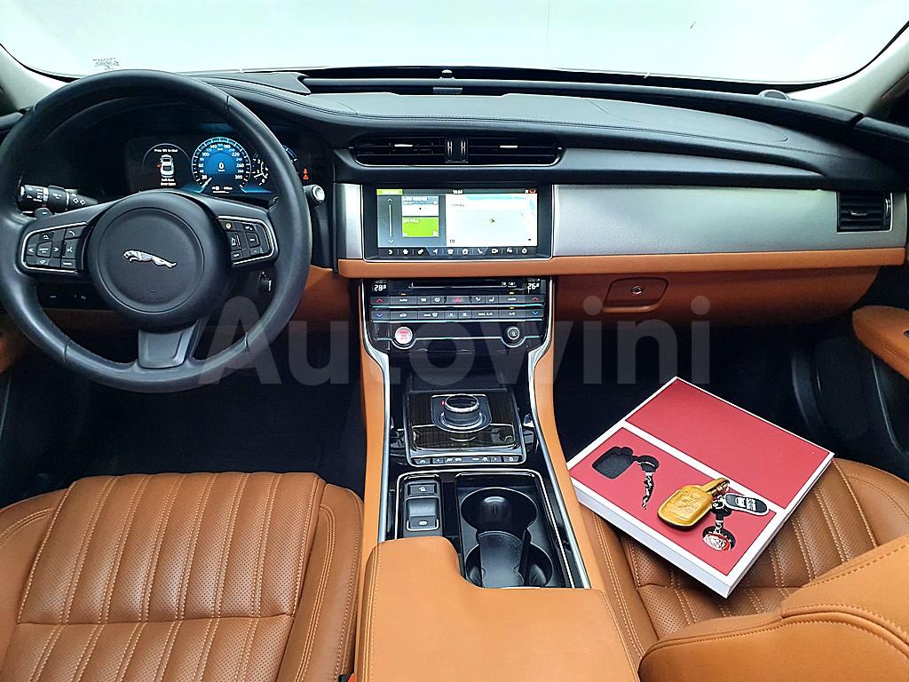 SAJBB4BG0HCY41042 2017 JAGUAR XF 2.5T PORTFOLIO X260-4