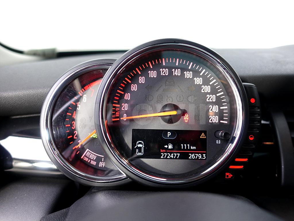 2016 MINI COOPER FIVE-DOOR - 7