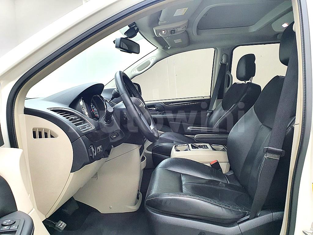 2011 CHRYSLER GRAND VOYAGER 3.6 LIMITED 5TH GEN - 8
