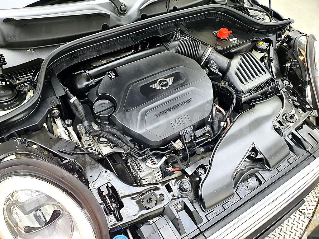 WMWXT3109H2E28722 2017 MINI COOPER D FIVE-DOOR-5
