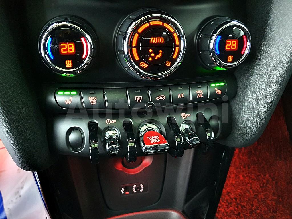 2017 MINI COOPER D FIVE-DOOR - 14