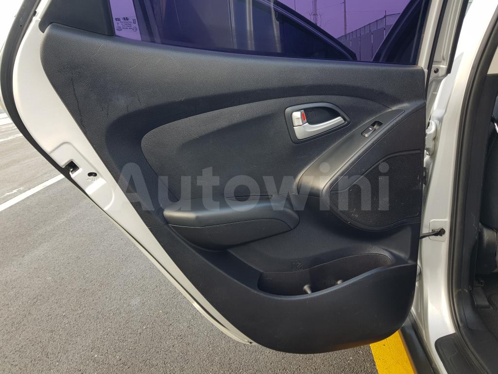 2015 HYUNDAI  TUCSON M/T*NO ACCIDENT*R17*LED*NAVI - 36