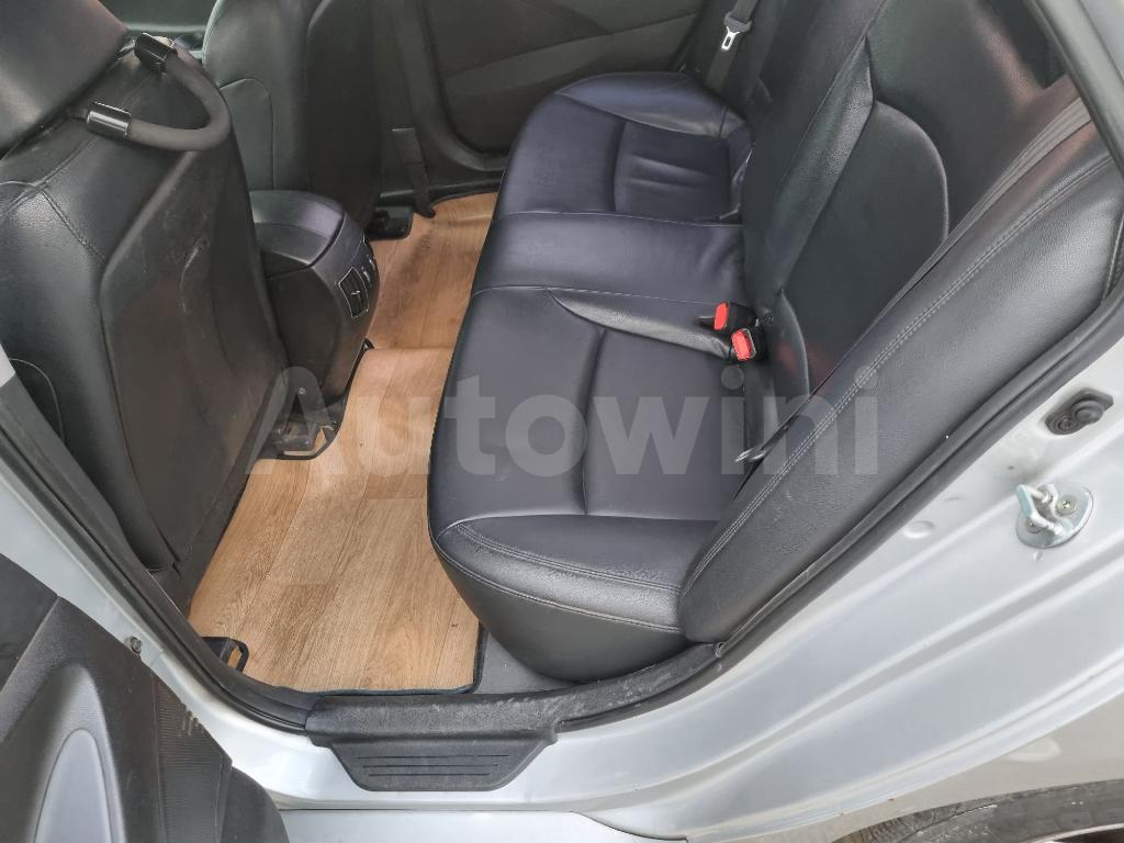 2013 HYUNDAI YF SONATA LPG TAXI - 9