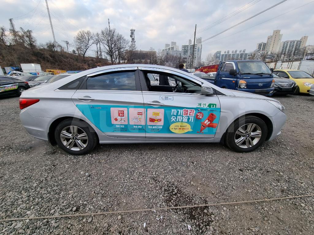 2013 HYUNDAI YF SONATA LPG TAXI - 8