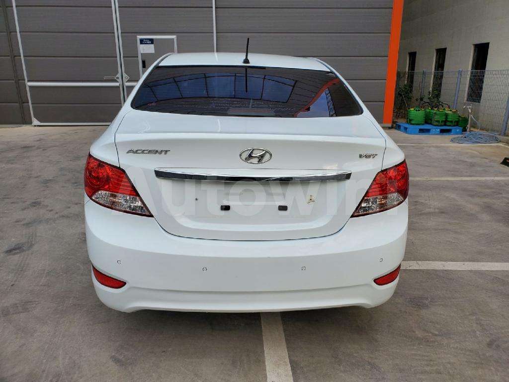 2014 HYUNDAI ACCENT  DIESEL AT - 4
