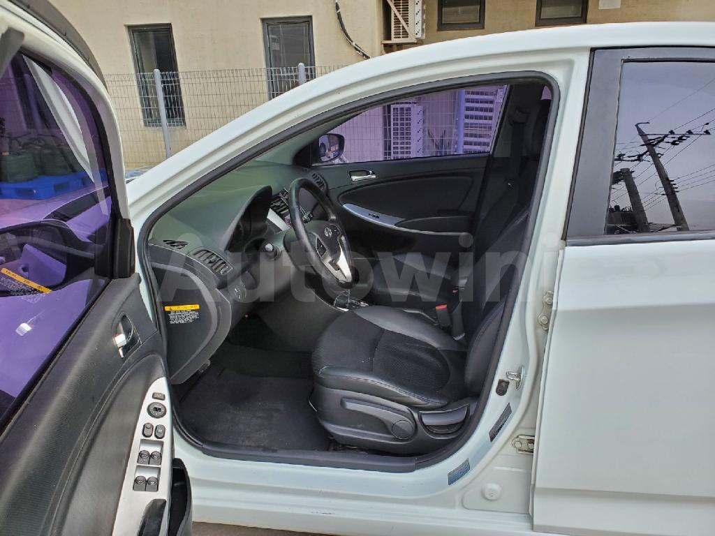 2014 HYUNDAI ACCENT  DIESEL AT - 30