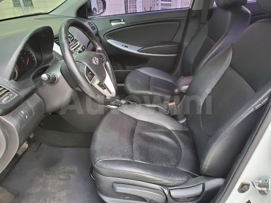 2014 HYUNDAI ACCENT  DIESEL AT - 31