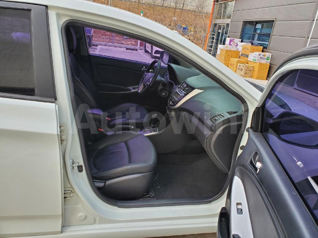 2014 HYUNDAI ACCENT  DIESEL AT - 35