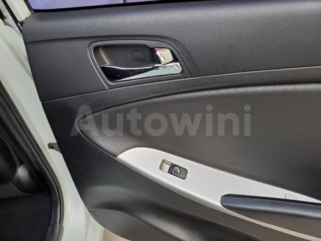 2014 HYUNDAI ACCENT  DIESEL AT - 39