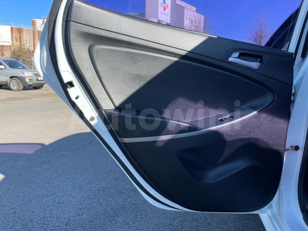 2017 HYUNDAI ACCENT  DISEL SEDAN/NO ACCIDENT - 13