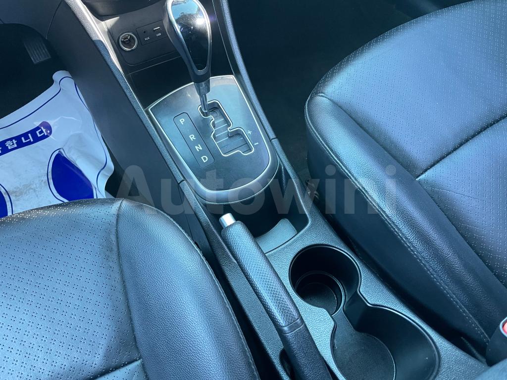 2017 HYUNDAI ACCENT  DISEL SEDAN/NO ACCIDENT - 28