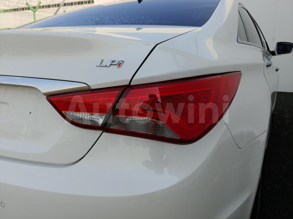 2013 HYUNDAI YF SONATA LPG *P.SROOF+2S.KEY+R.CAM* - 15