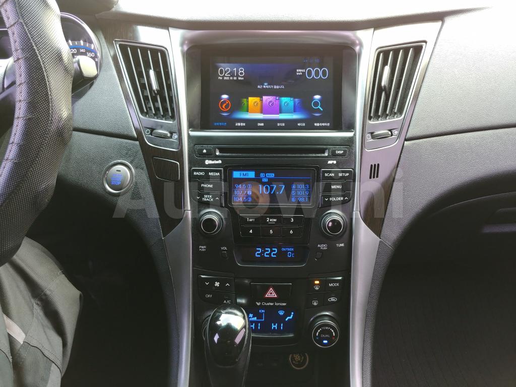 2013 HYUNDAI YF SONATA LPG *P.SROOF+2S.KEY+R.CAM* - 26