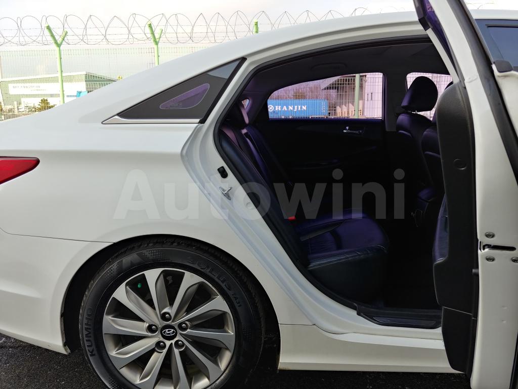 2013 HYUNDAI YF SONATA LPG *P.SROOF+2S.KEY+R.CAM* - 39