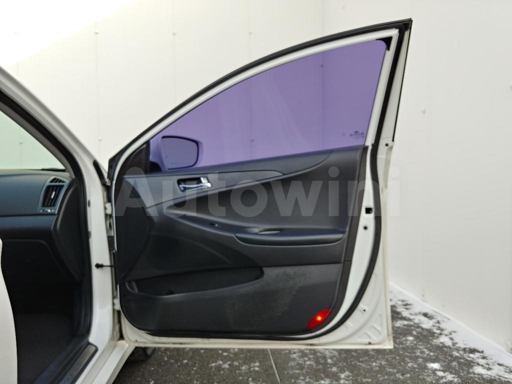 2013 HYUNDAI YF SONATA LPG *P.SROOF+2S.KEY+R.CAM* - 41