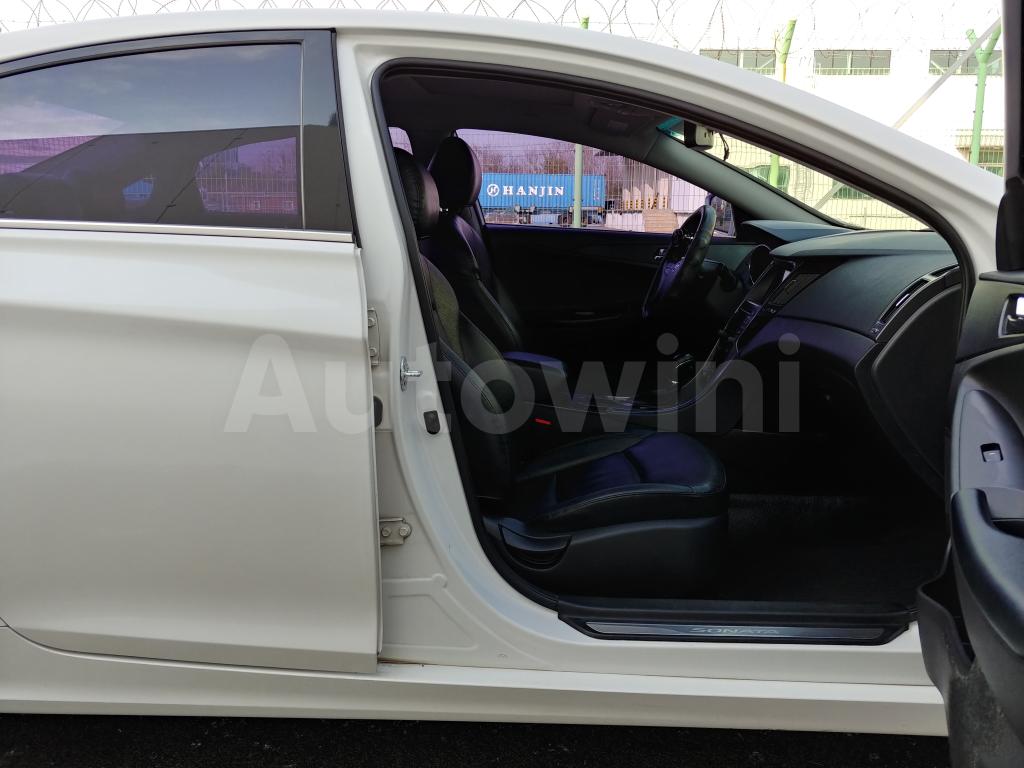 2013 HYUNDAI YF SONATA LPG *P.SROOF+2S.KEY+R.CAM* - 42