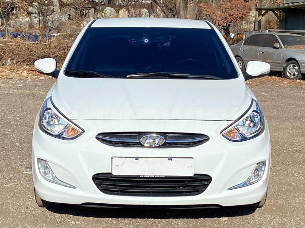KMHCT51UGHU288503 2017 HYUNDAI ACCENT  1.6 WIT NAVI/CAM/ABS/VDC AT-1