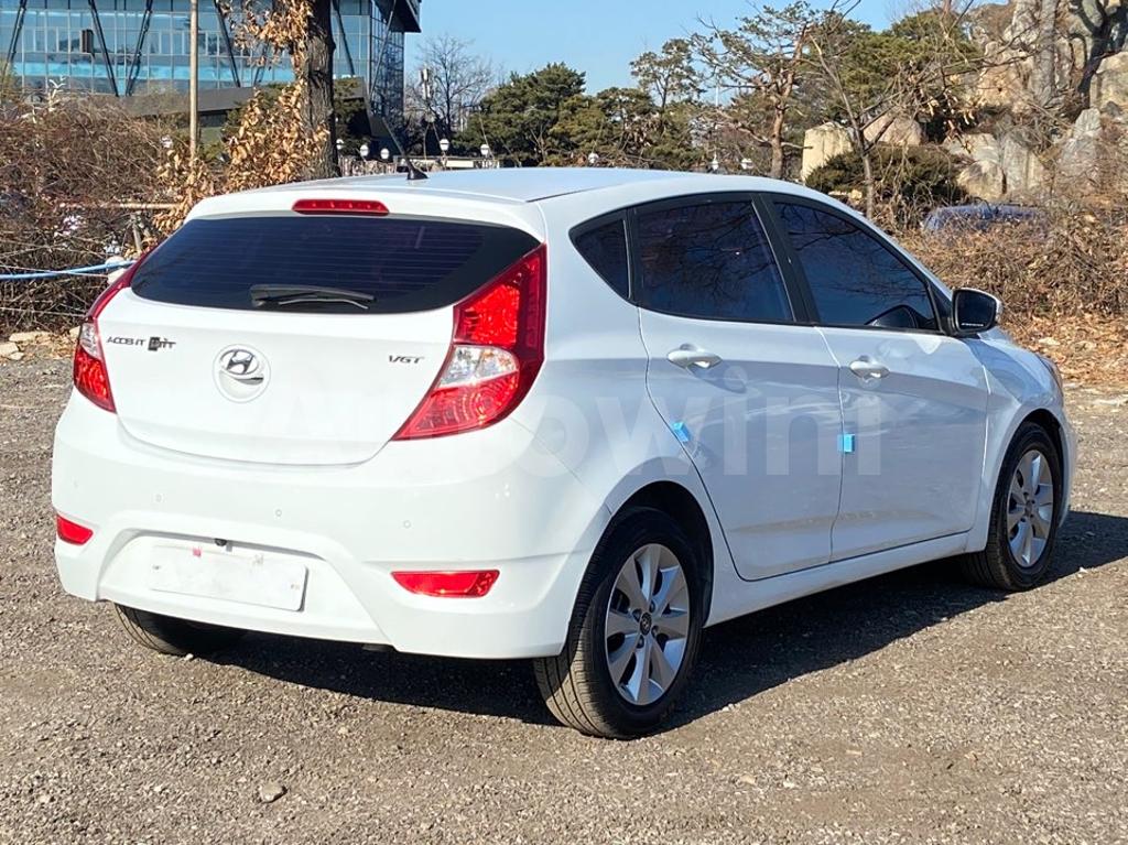 2017 HYUNDAI ACCENT  1.6 WIT NAVI/CAM/ABS/VDC AT - 8