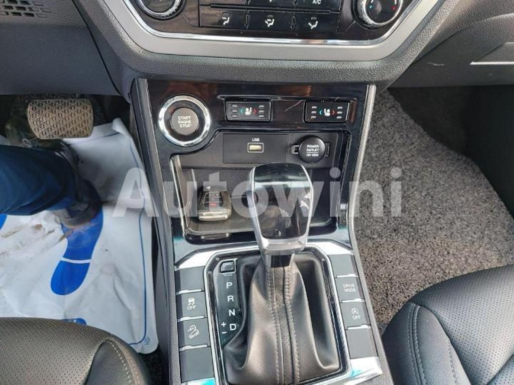 2019 SSANGYONG  STYLE KORANDO C 2WD PRESTIGE NIVE CAMR SMART K - 31