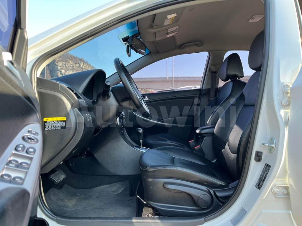 2019 HYUNDAI ACCENT  1.6 WIT NO ACCIDENT ABS/VDC AT - 10