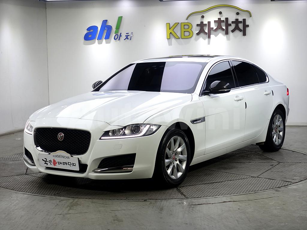 SAJBB4BN4HCY38675 2017 JAGUAR XF 2.0D PRESTIGE X260-0