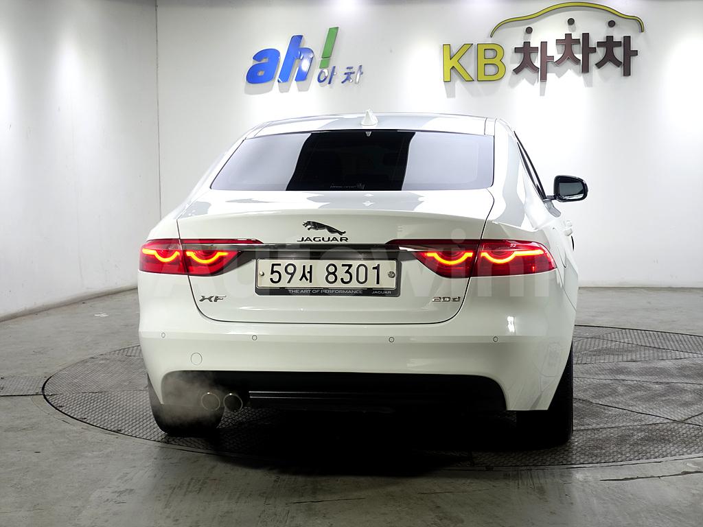 SAJBB4BN4HCY38675 2017 JAGUAR XF 2.0D PRESTIGE X260-2