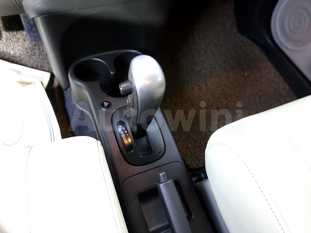 2012 NISSAN CUBE 1.8 SL CVT Z12 - 17
