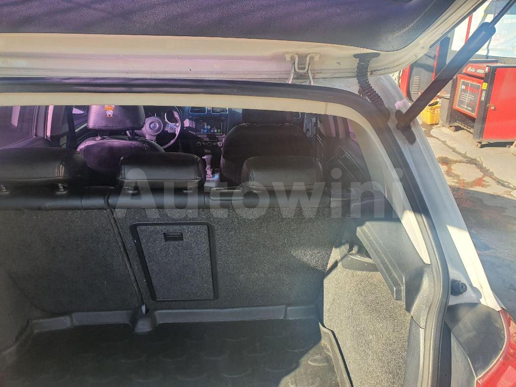 2011 VOLKSWAGEN GOLF 6GEN TDI BLUE MOTION - 25