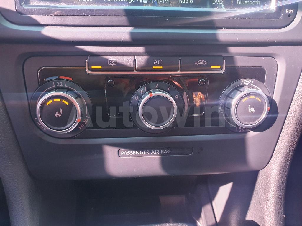 2011 VOLKSWAGEN GOLF 6GEN TDI BLUE MOTION - 40