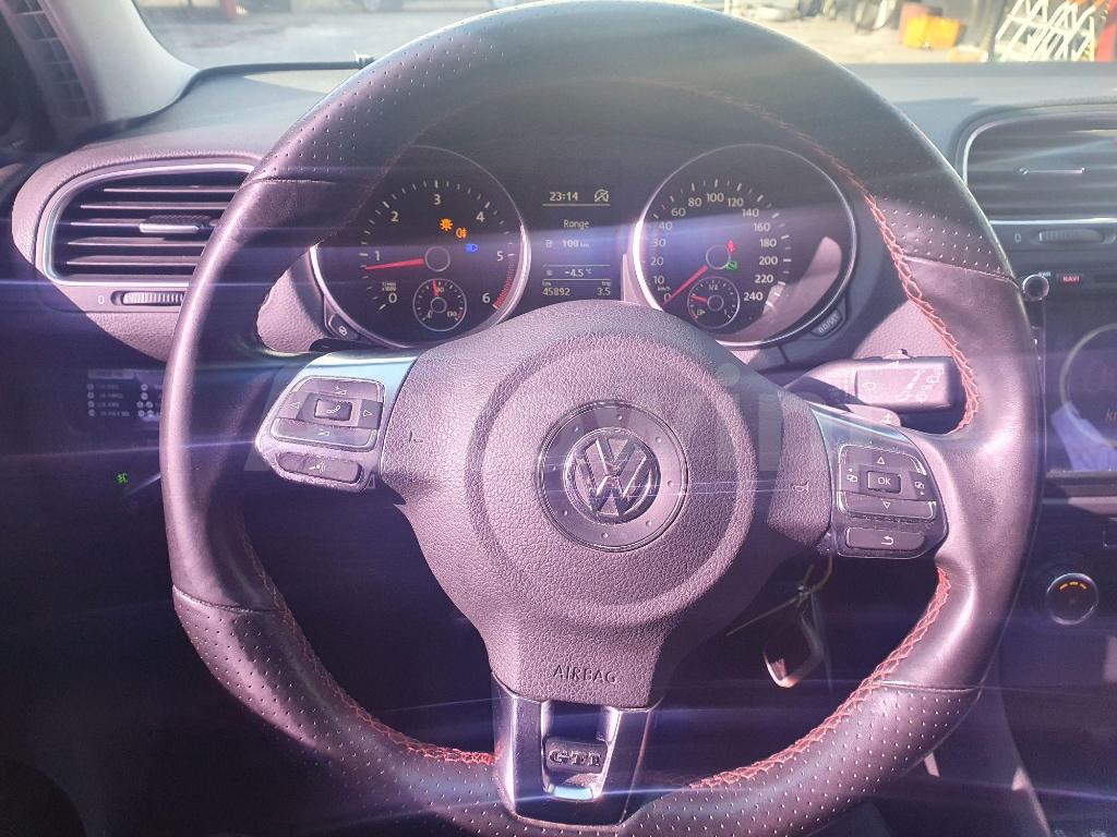 2011 VOLKSWAGEN GOLF 6GEN TDI BLUE MOTION - 50