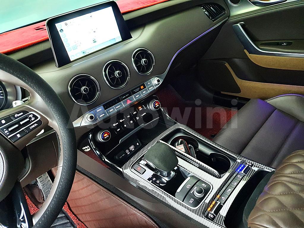 2019 KIA STINGER 2.0 TURBO 2WD PLATINUM - 10