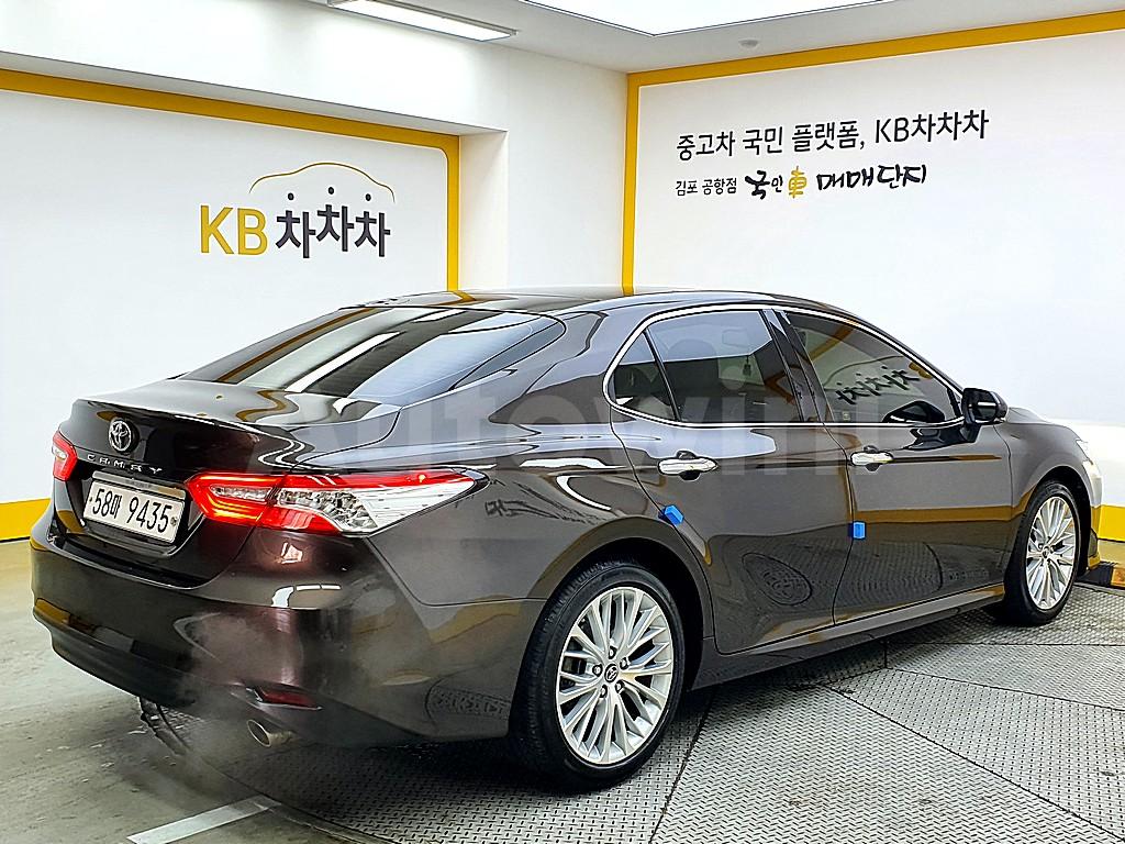 JTNB11HK8K3084860 2019 TOYOTA  CAMRY 2.5-2