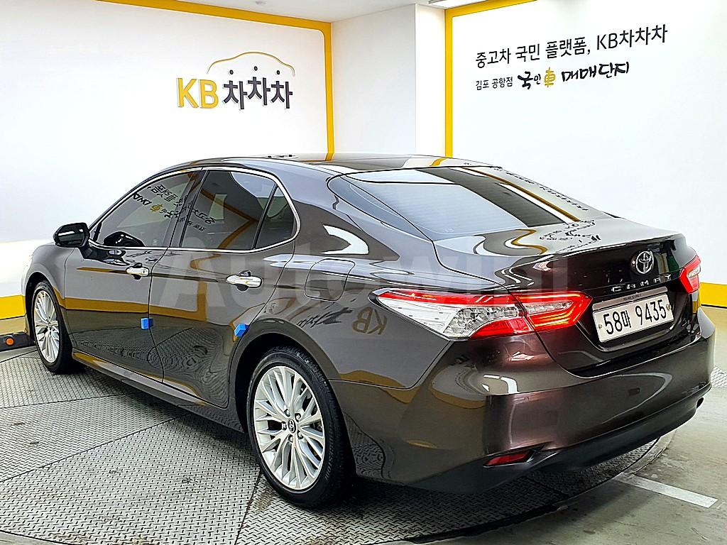 JTNB11HK8K3084860 2019 TOYOTA  CAMRY 2.5-3