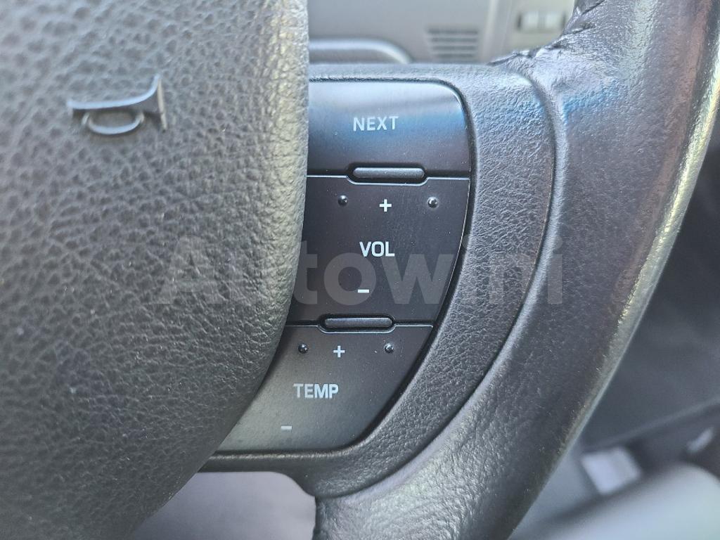 2010 LINCOLN TOWN CAR FUNERAL COACH ABS/VDC AT - 20