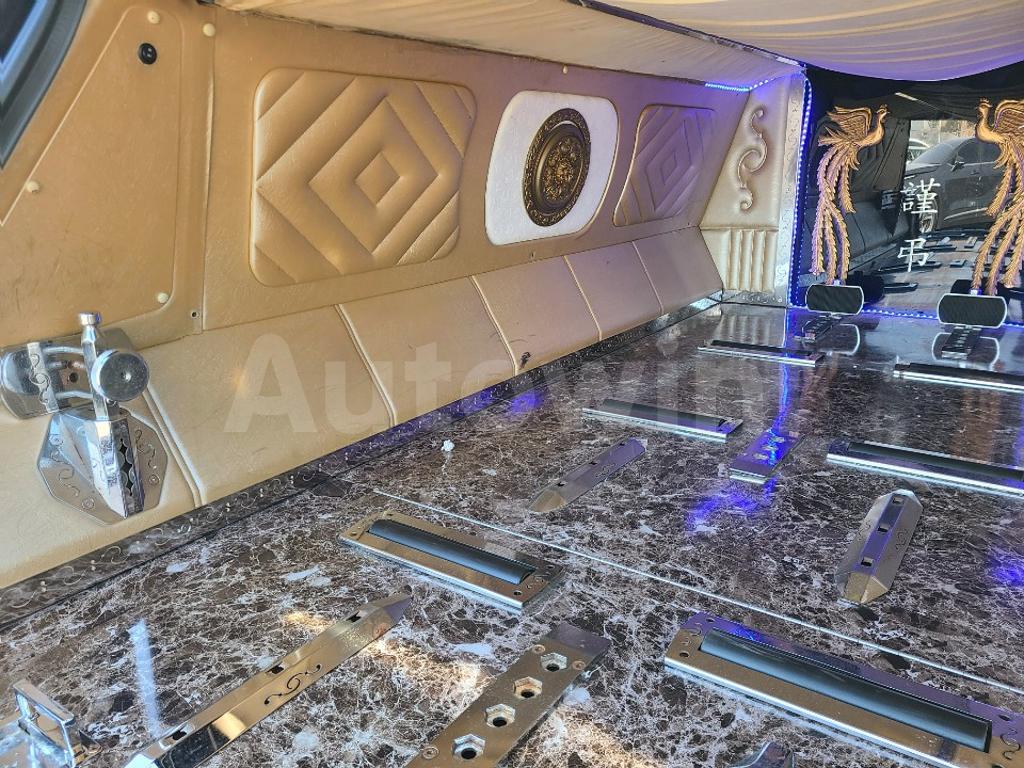2010 LINCOLN TOWN CAR FUNERAL COACH ABS/VDC AT - 31