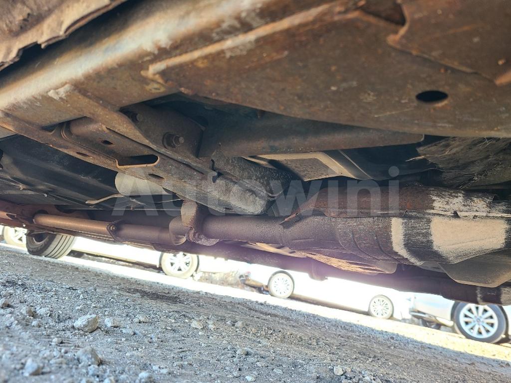 2010 LINCOLN TOWN CAR FUNERAL COACH ABS/VDC AT - 54