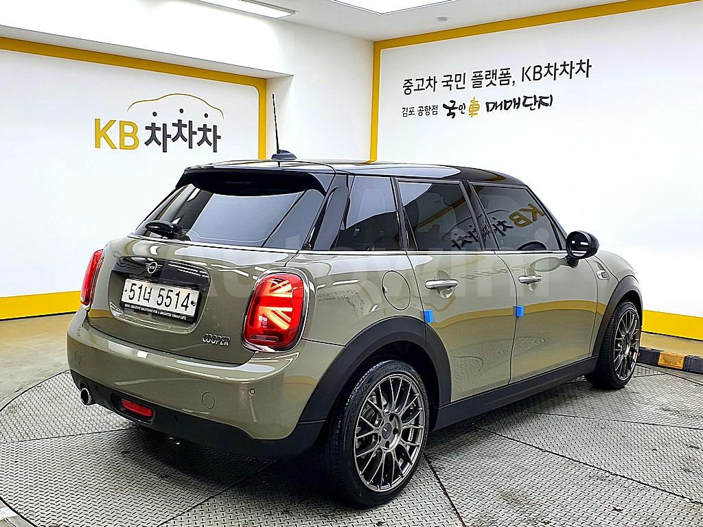 WMWXU1102K2H35125 2019 MINI COOPER 1.5 COOPER 5-DOOR-2