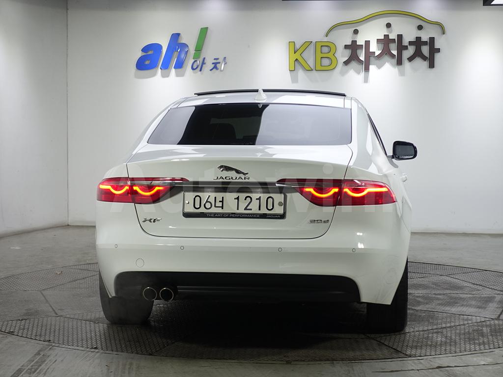 SAJBB4BN6HCY38614 2017 JAGUAR XF 2.0D PRESTIGE X260-2