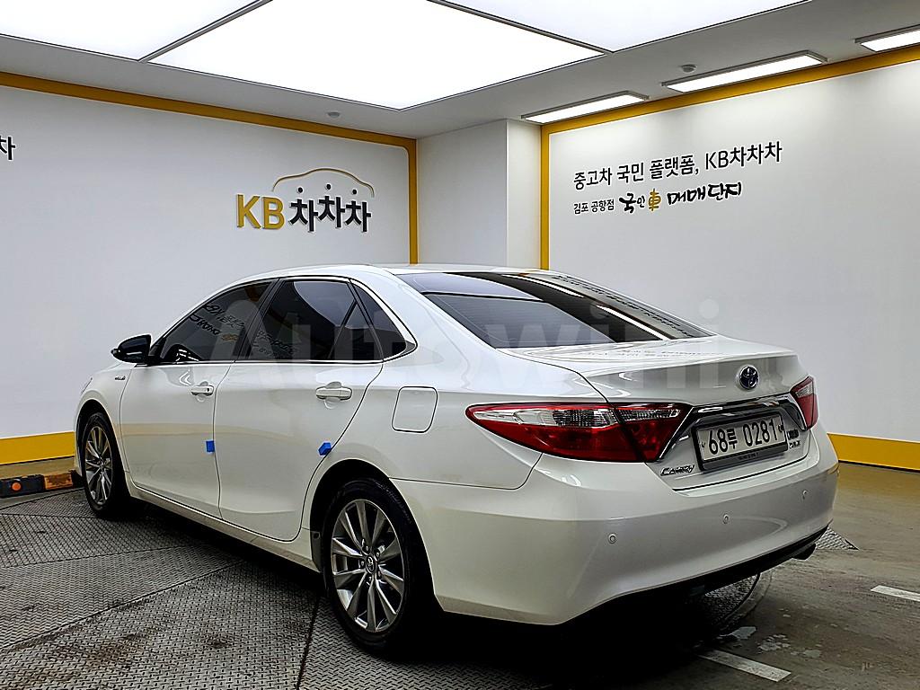 4T1BD1FKXHU216773 2017 TOYOTA  CAMRY 2.5 HYBRID XLE-3