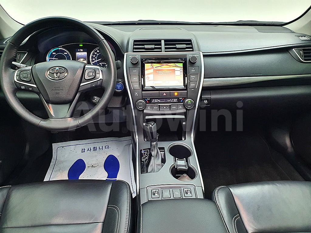 4T1BD1FKXHU216773 2017 TOYOTA  CAMRY 2.5 HYBRID XLE-4