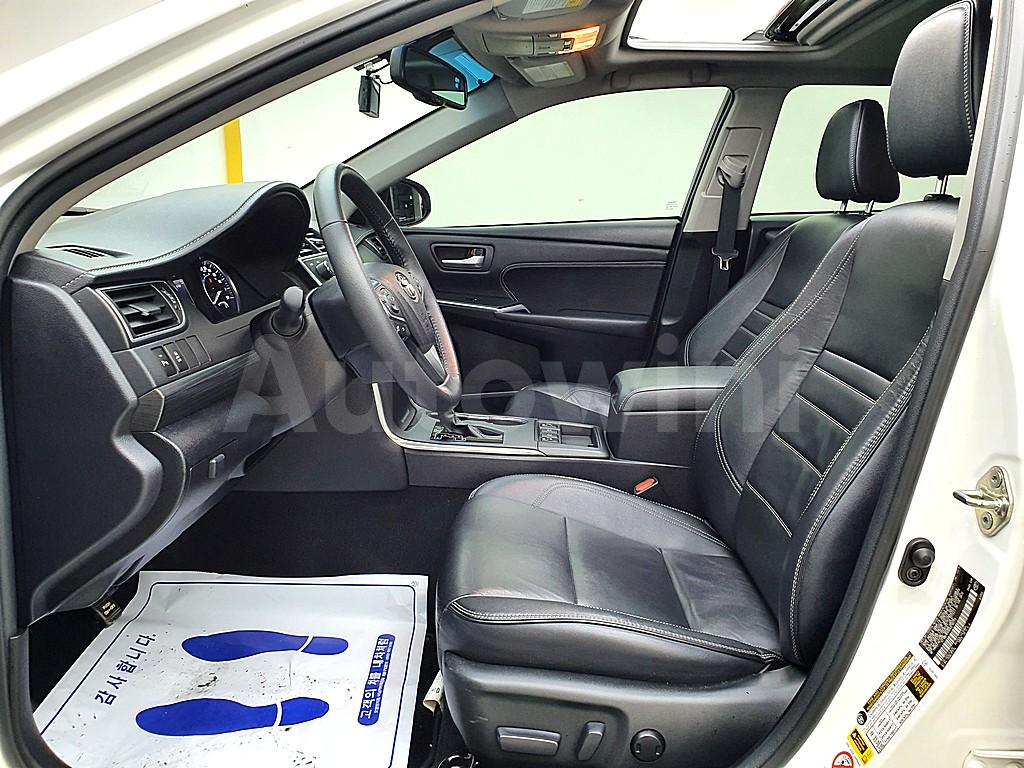 2017 TOYOTA  CAMRY 2.5 HYBRID XLE - 8